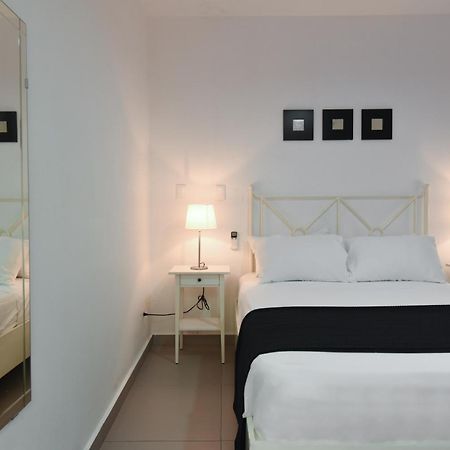 Ph 19 Guesthouse Hotel In Gazcue Σάντο Ντομίγκο Δωμάτιο φωτογραφία