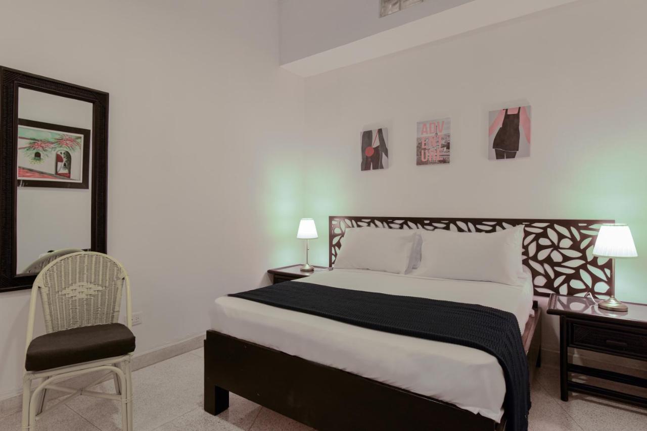Ph 19 Guesthouse Hotel In Gazcue Σάντο Ντομίγκο Δωμάτιο φωτογραφία
