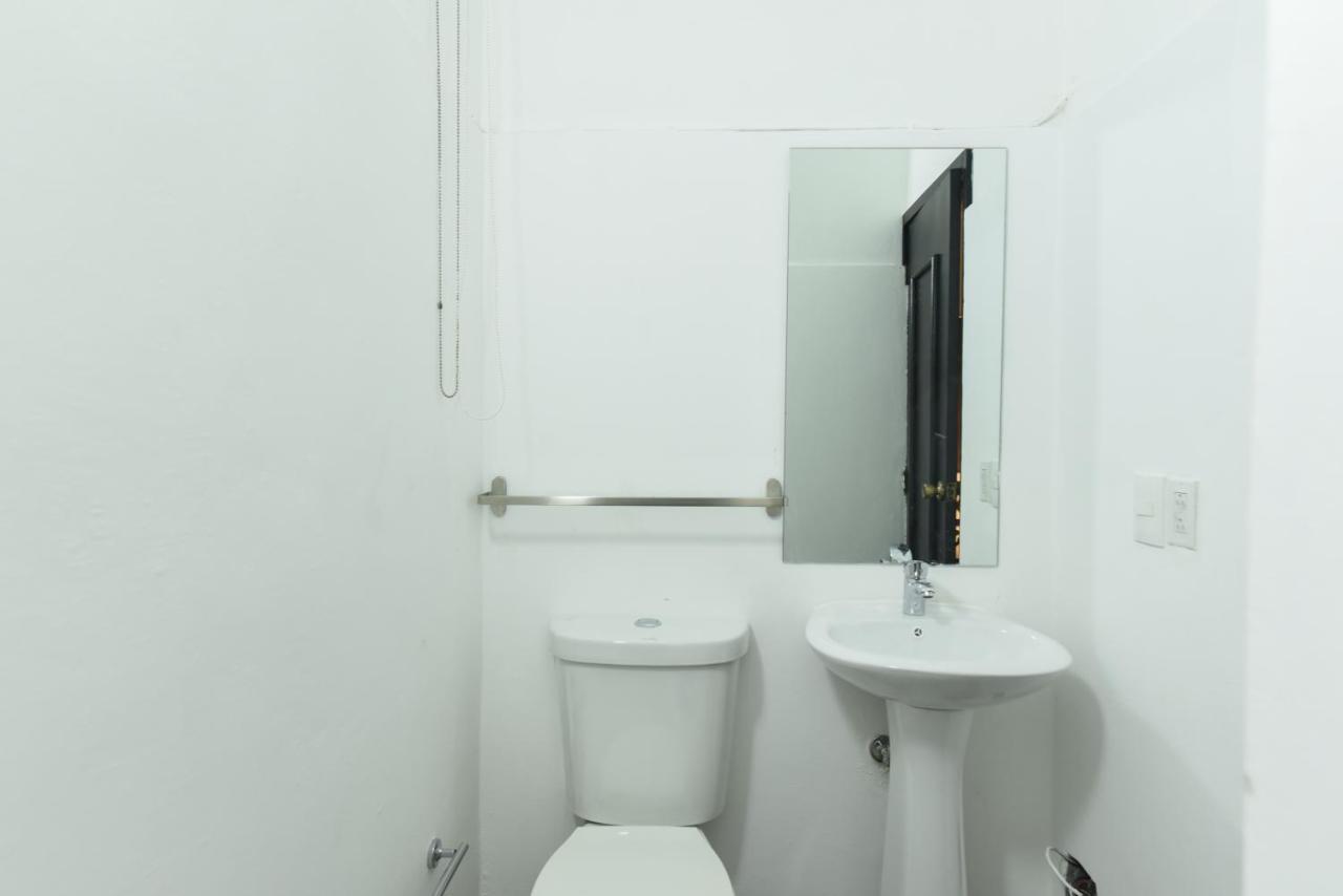 Ph 19 Guesthouse Hotel In Gazcue Σάντο Ντομίγκο Δωμάτιο φωτογραφία