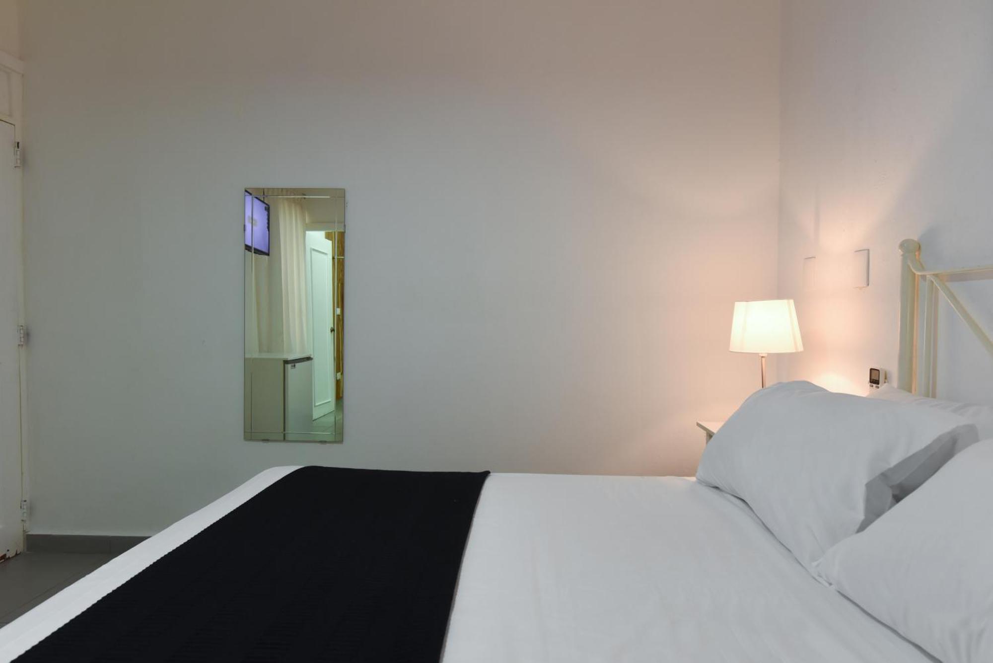 Ph 19 Guesthouse Hotel In Gazcue Σάντο Ντομίγκο Δωμάτιο φωτογραφία