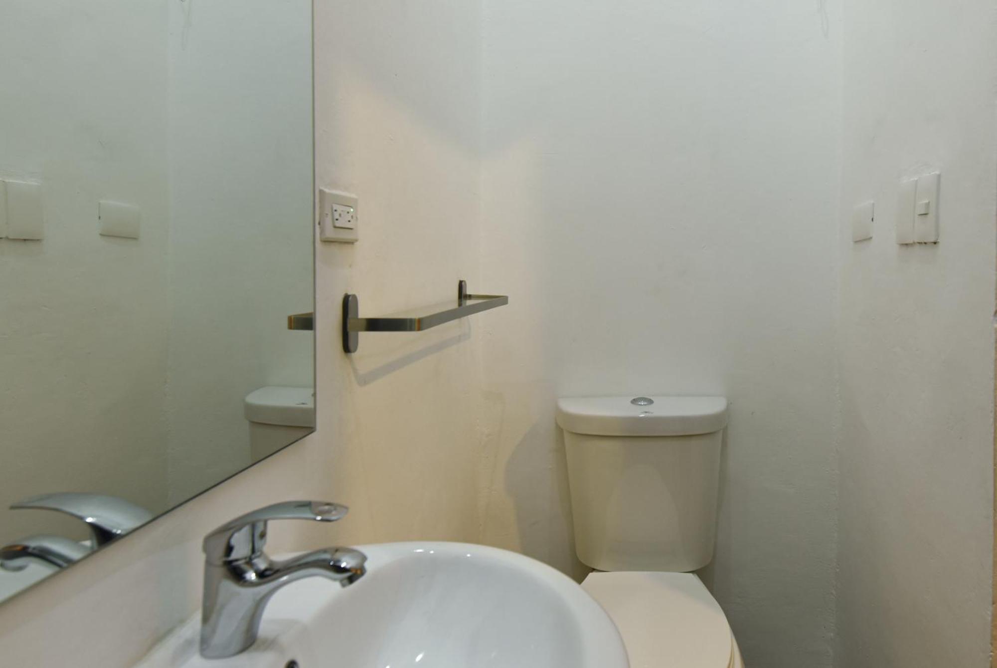Ph 19 Guesthouse Hotel In Gazcue Σάντο Ντομίγκο Δωμάτιο φωτογραφία